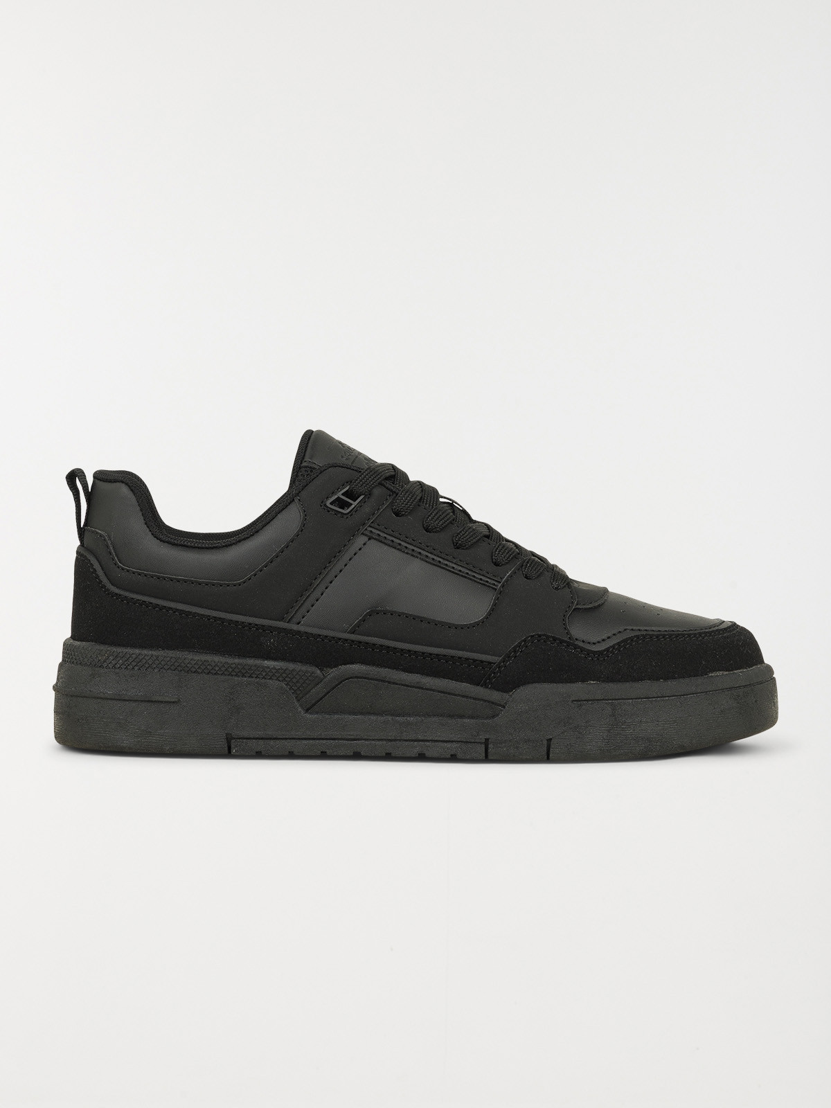 Baskets noires homme (40-46)