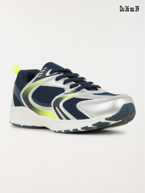 Baskets de sport marines...