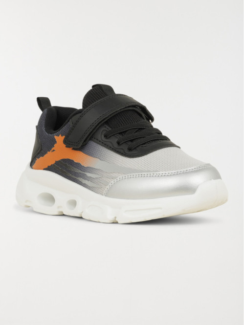 Basket de sport grise...