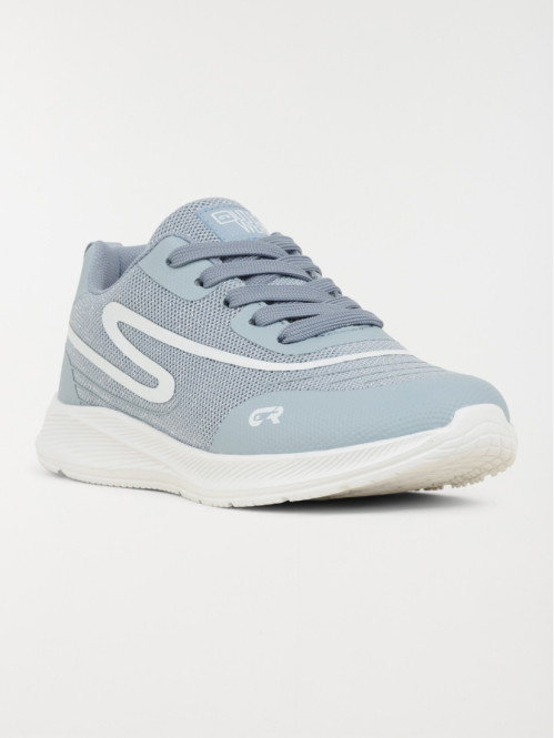 Baskets de sport bleues...