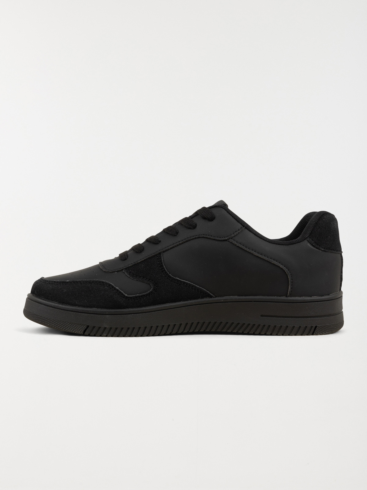 Baskets noires homme (40-46)