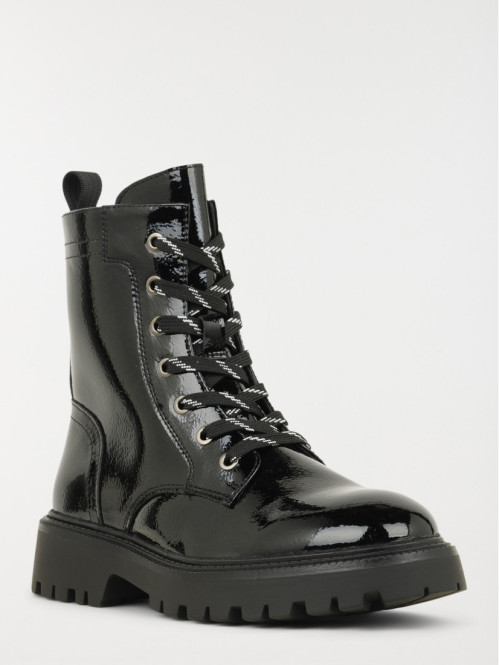 Bottines vernies à lacet...