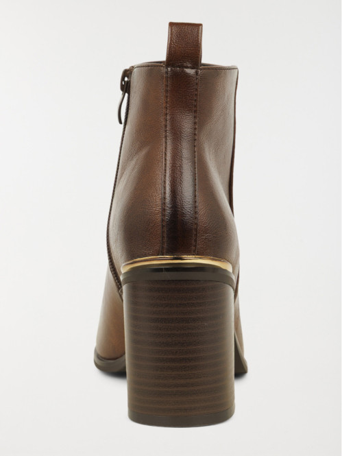 Bottines marrons à talons...
