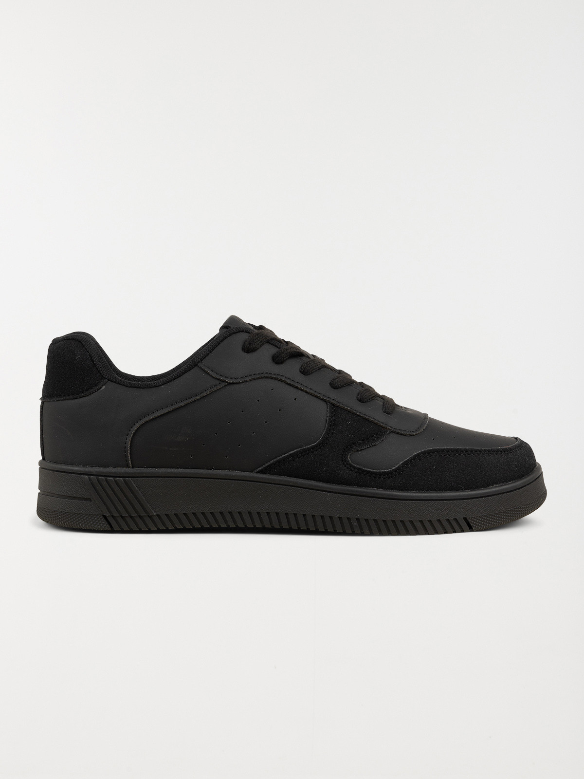 Baskets noires homme (40-45)