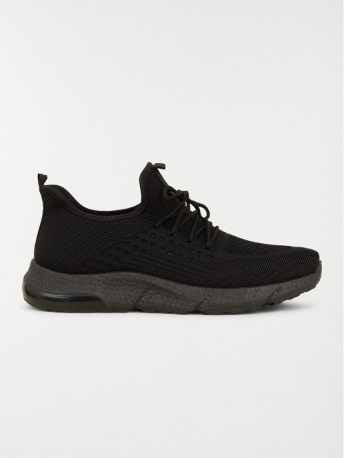Chaussure de sport noire...