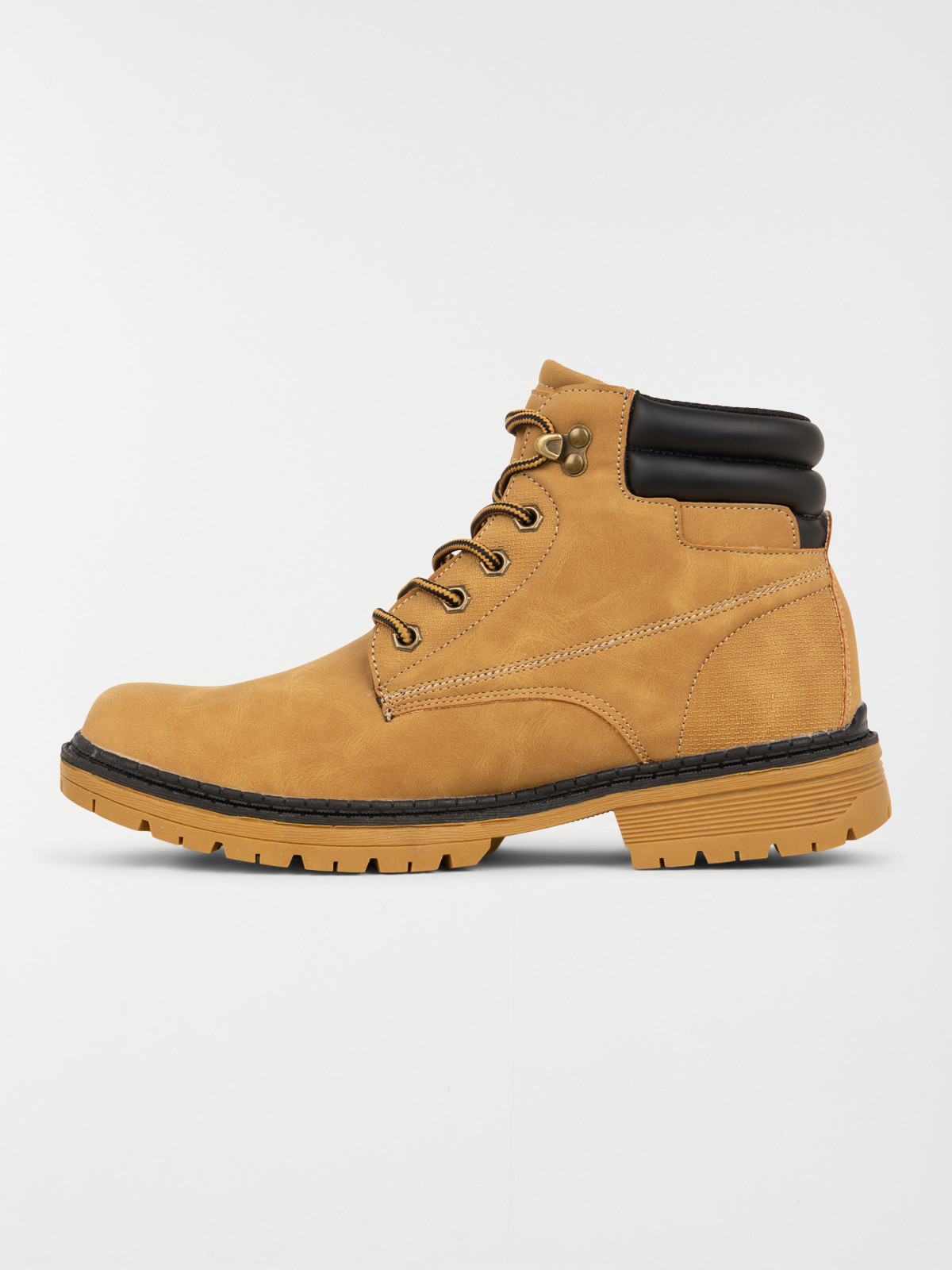 Boots coloris tan homme (40-46) Boots coloris tan homme (40-46)