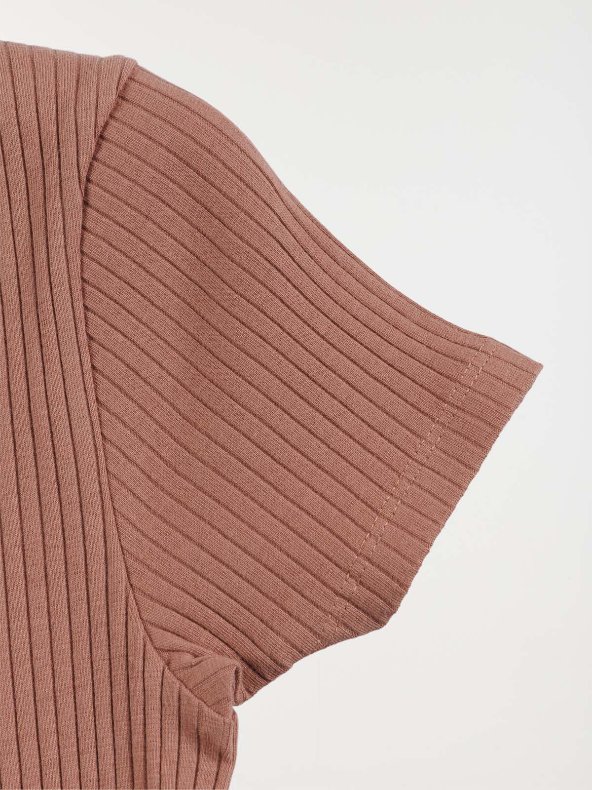 T-shirt asymétrique fille figue (XXS-M) T-shirt asymétrique fille figue (XXS-M)