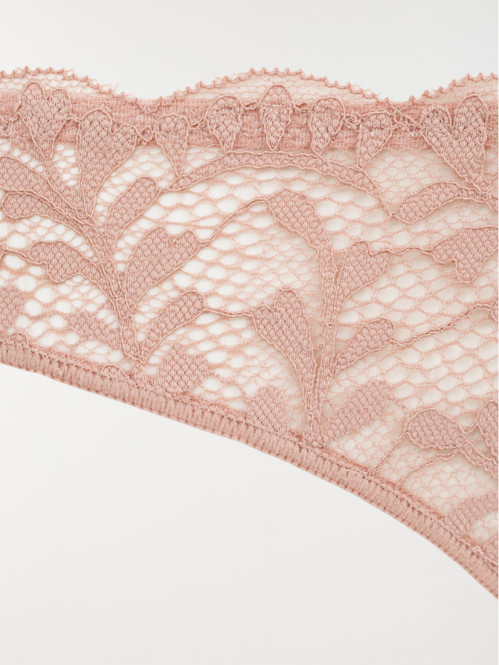 Tanga femme dentelle...