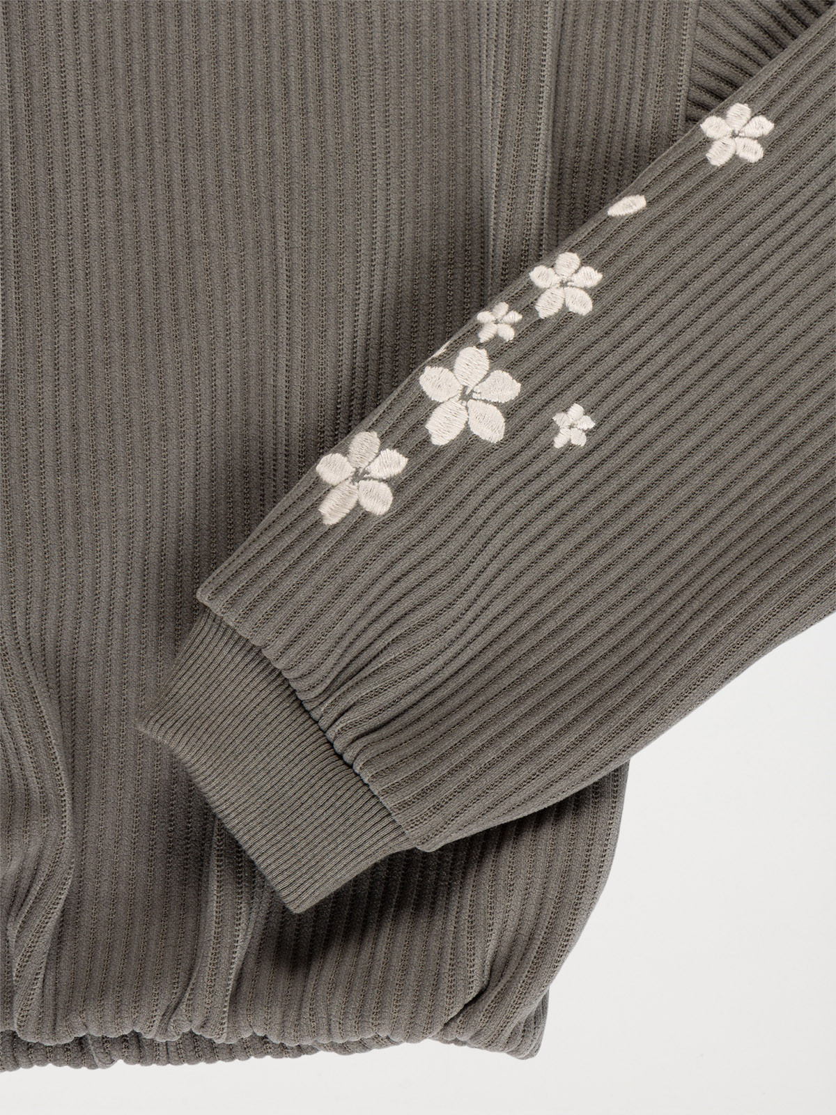 Sweat velours brodé fille (XXS-M) Sweat velours brodé fille (XXS-M)