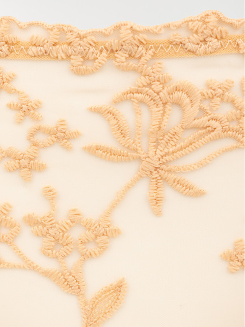 Tanga dentelle florale...