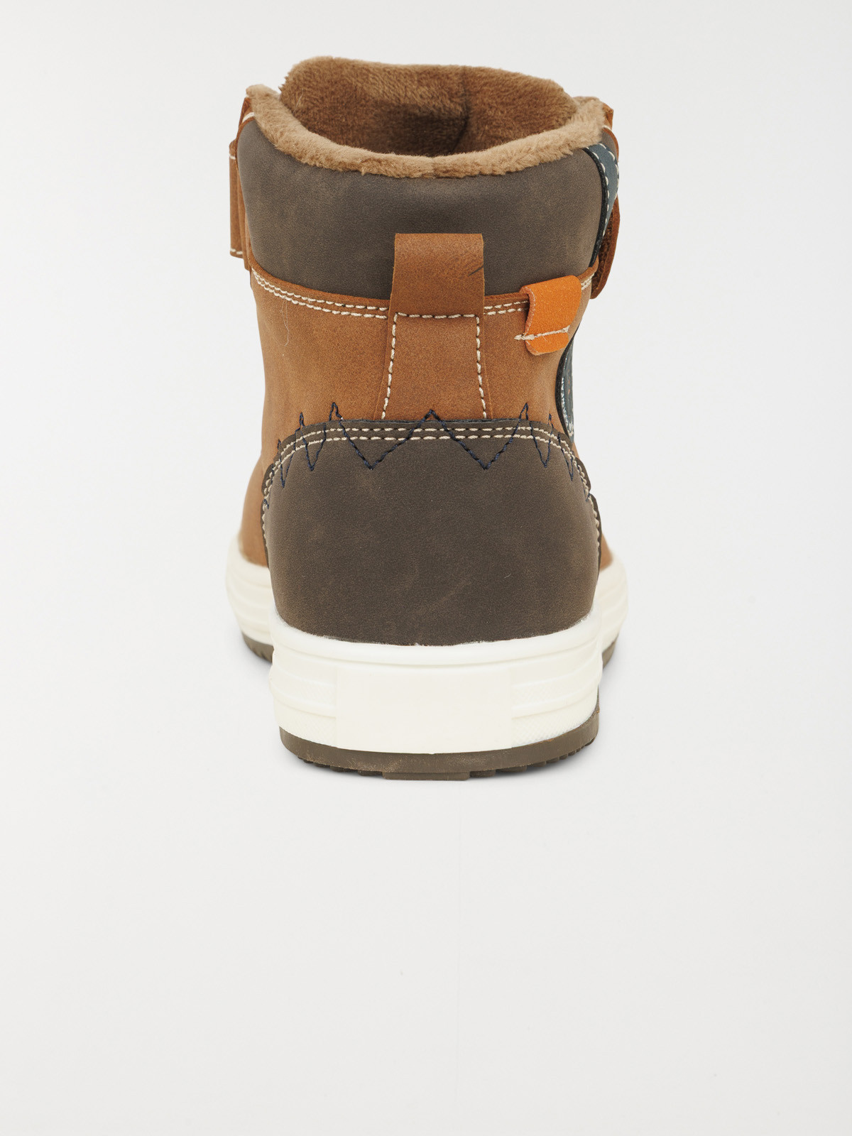 Baskets montantes marrons garçon (31-37) Baskets montantes marrons garçon (31-37)