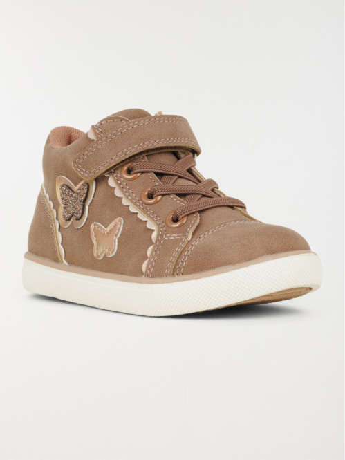 Basket montante papillons...