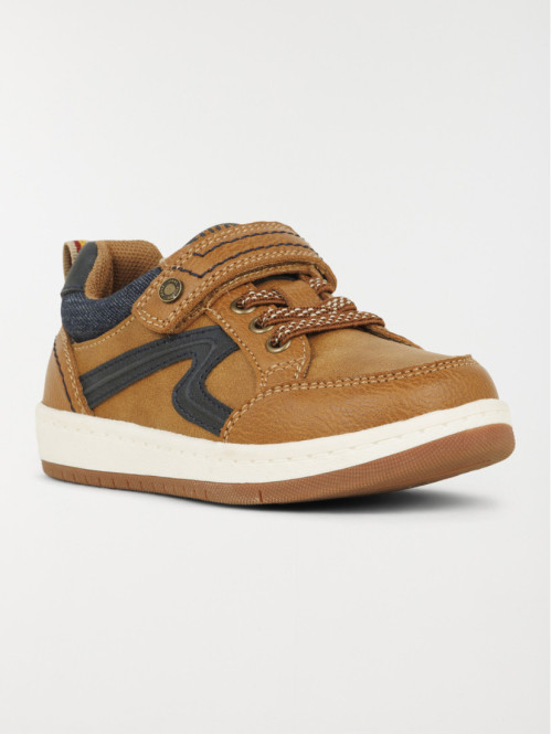 Baskets basses marrons...