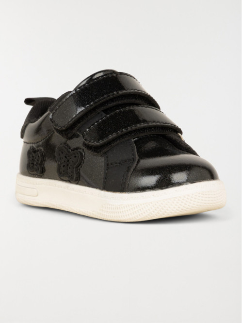 Baskets noires papillons...