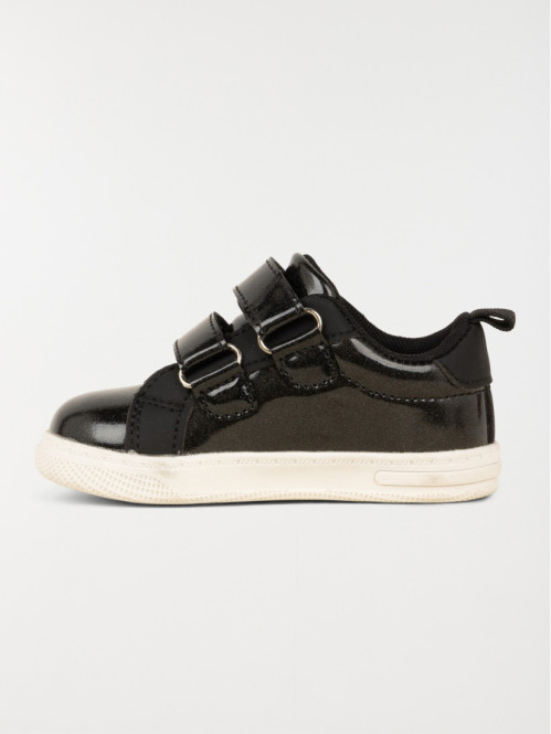 Baskets noires papillons...