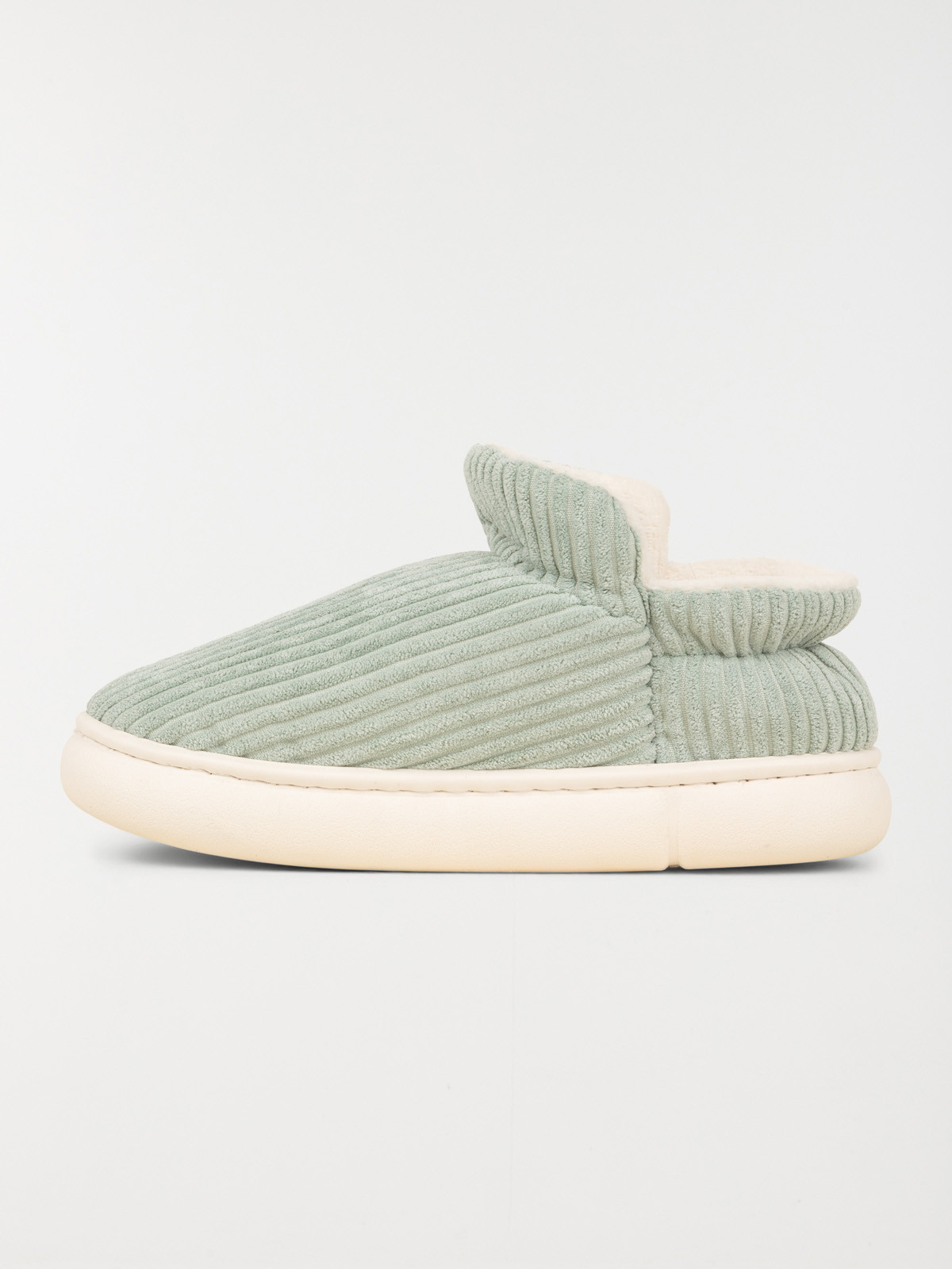 Pantoufles côtelés vertes femme (36-41) Pantoufles côtelés vertes femme (36-41)