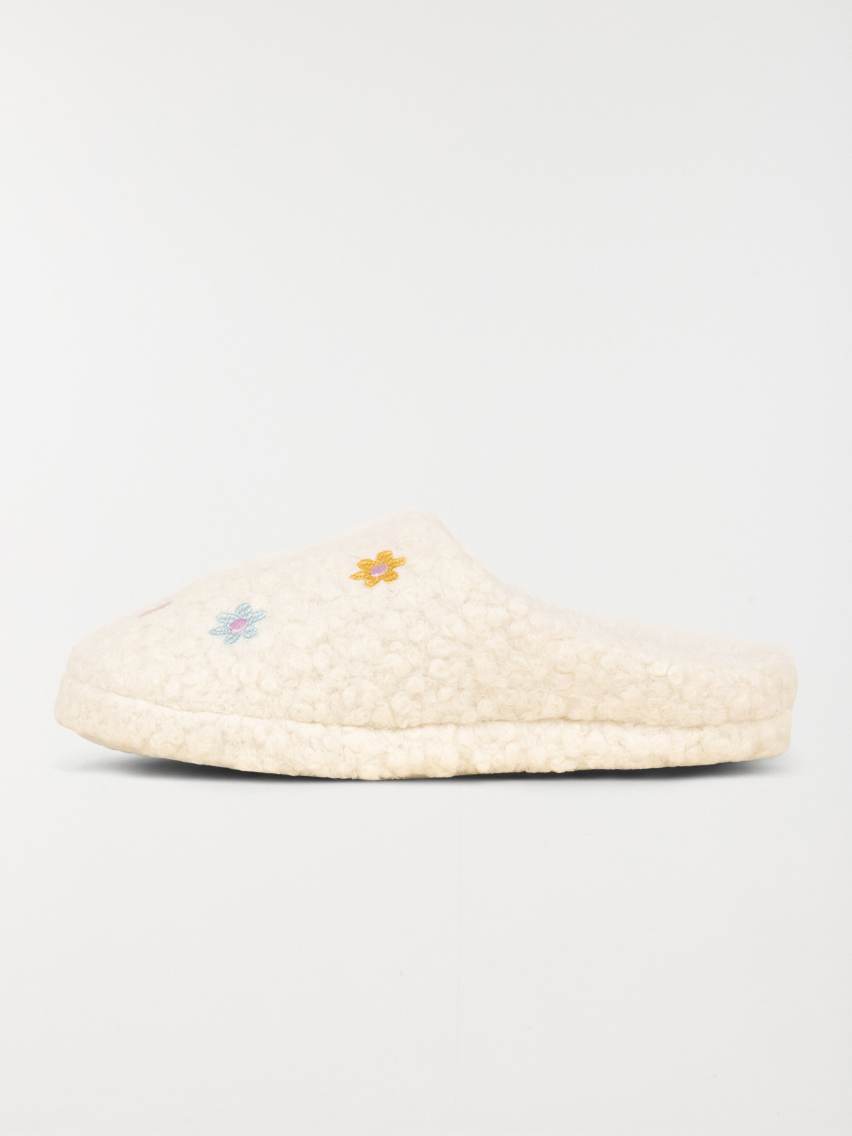 Chausson fleurs brodées femme (36-41) Chausson fleurs brodées femme (36-41)