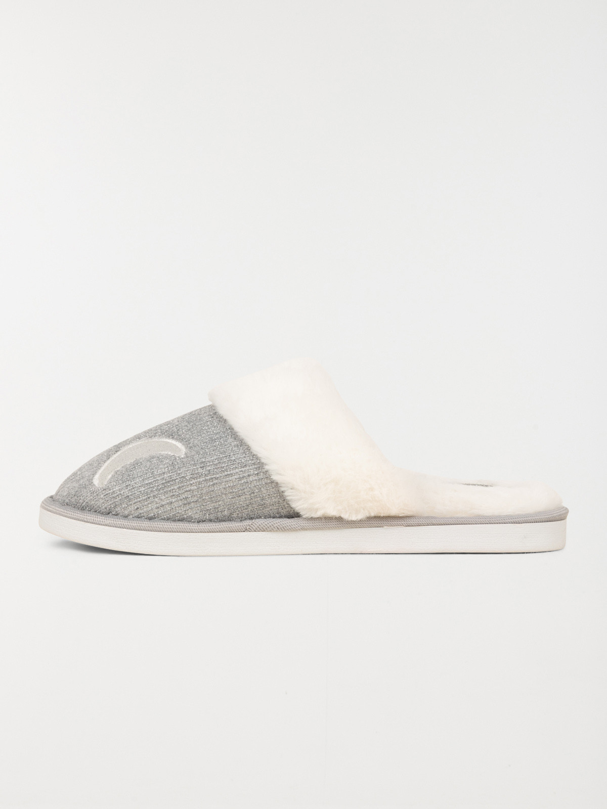 Chaussons fourrés étoiles femme (36-41) Chaussons fourrés étoiles femme (36-41)