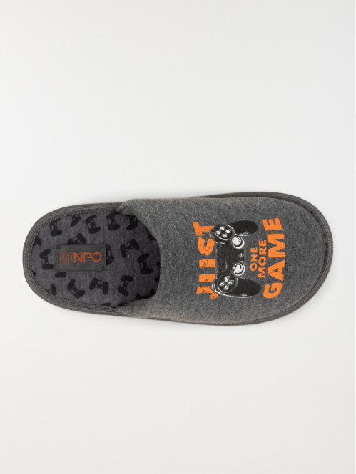 Chaussons jeux vidéos...