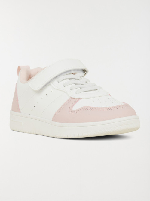 Baskets blanches et roses...
