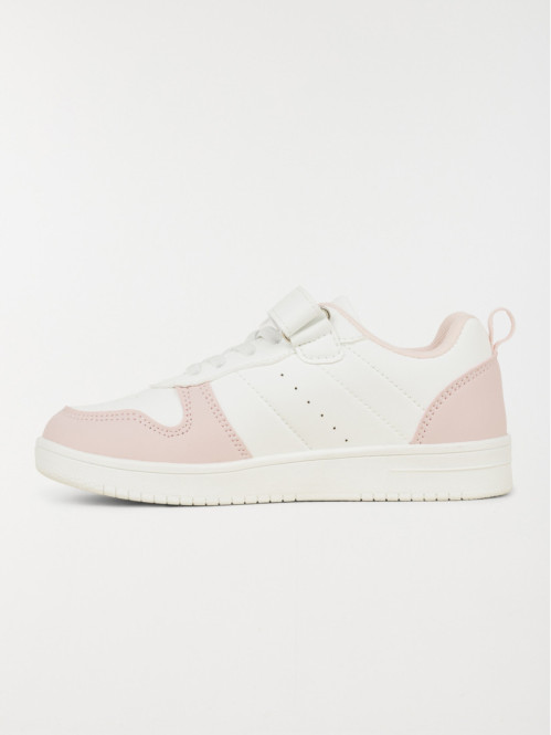 Baskets blanches et roses...