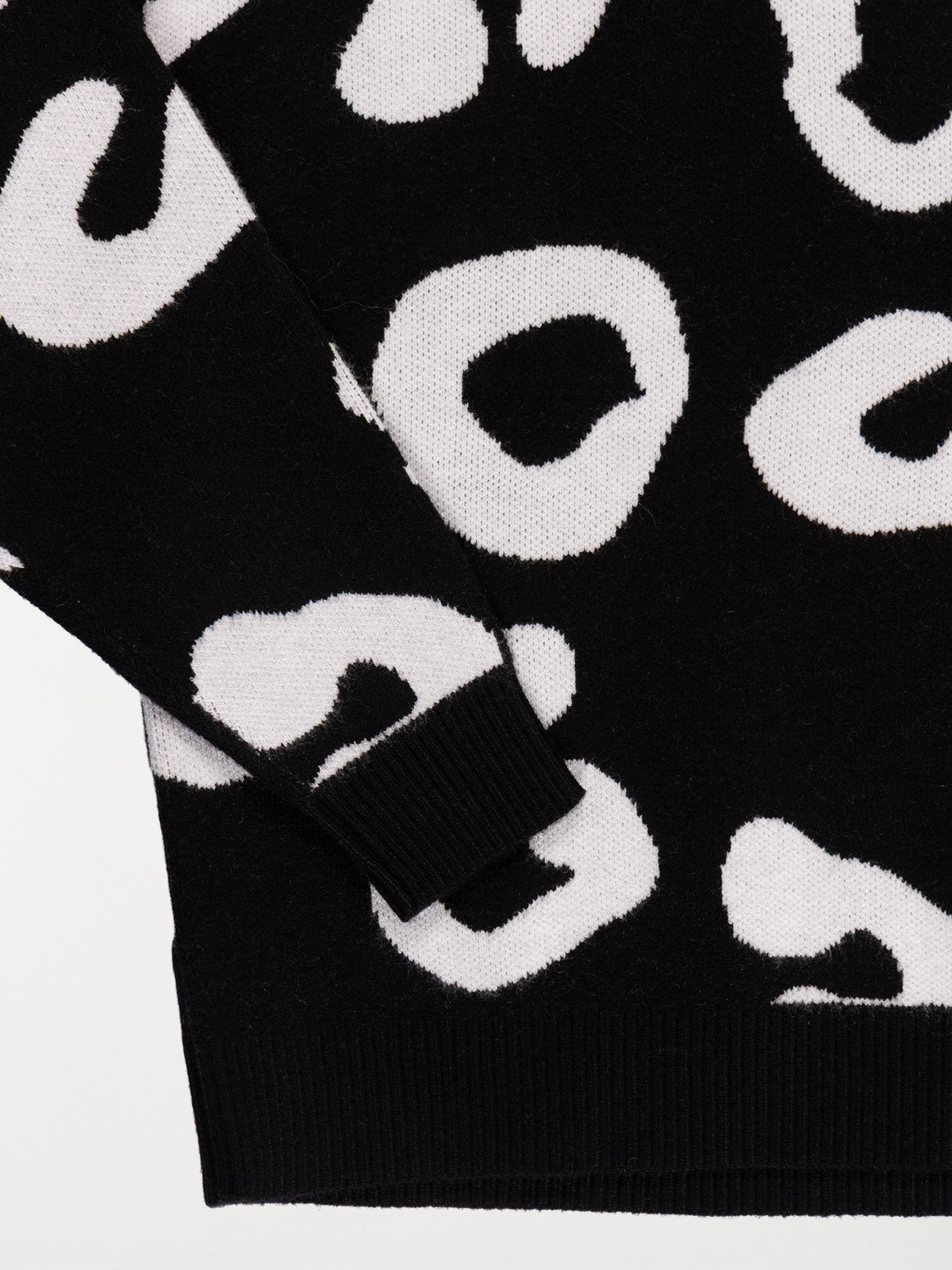 Pull noir col rond motif fille (XXS-M)