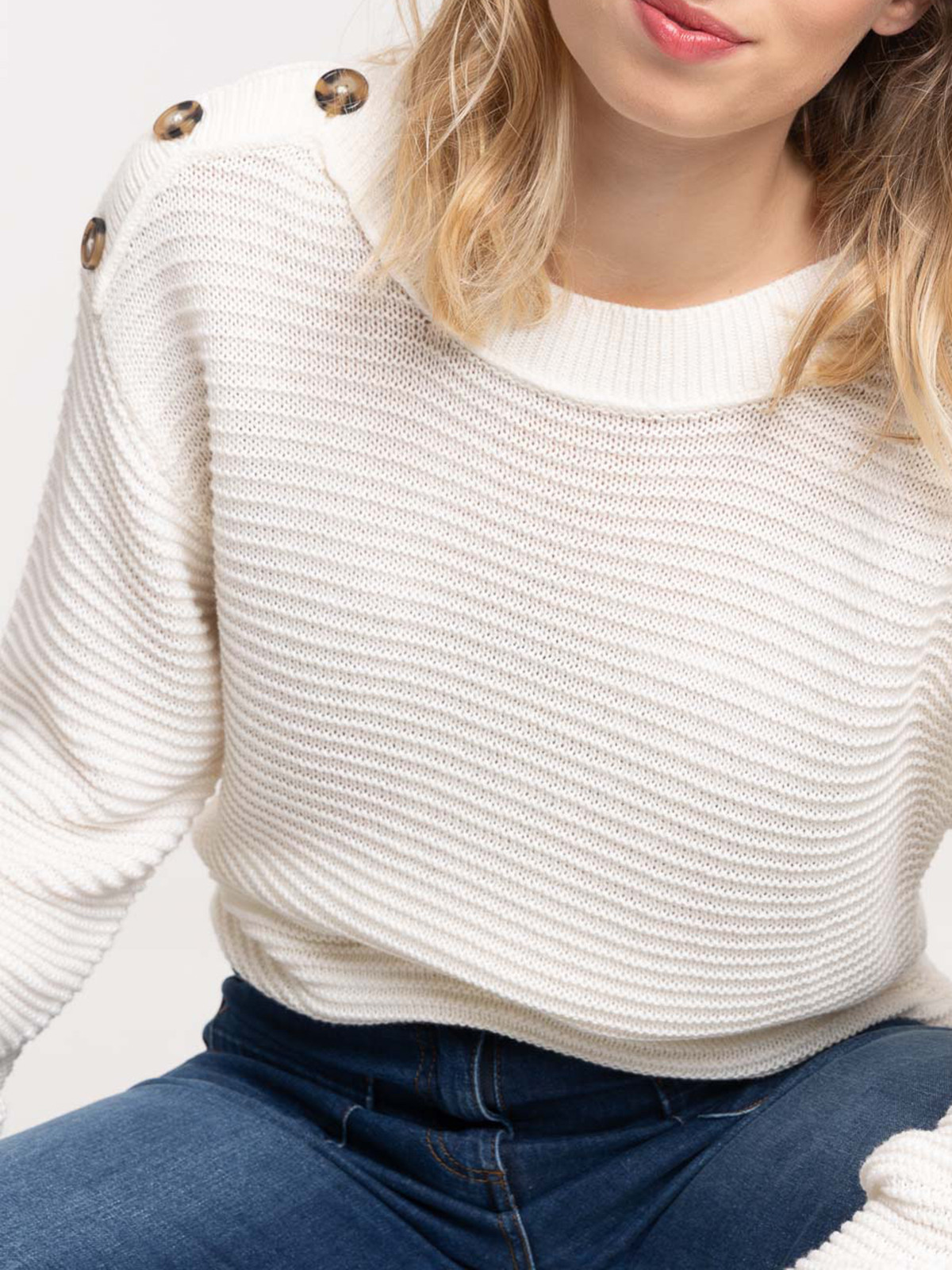 Pull boutons épaules écru femme Pull boutons épaules écru femme