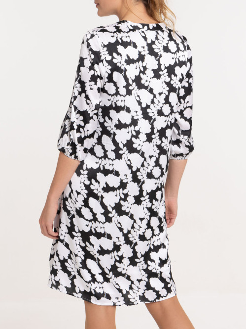 Robe imprimée noire et blanche femme