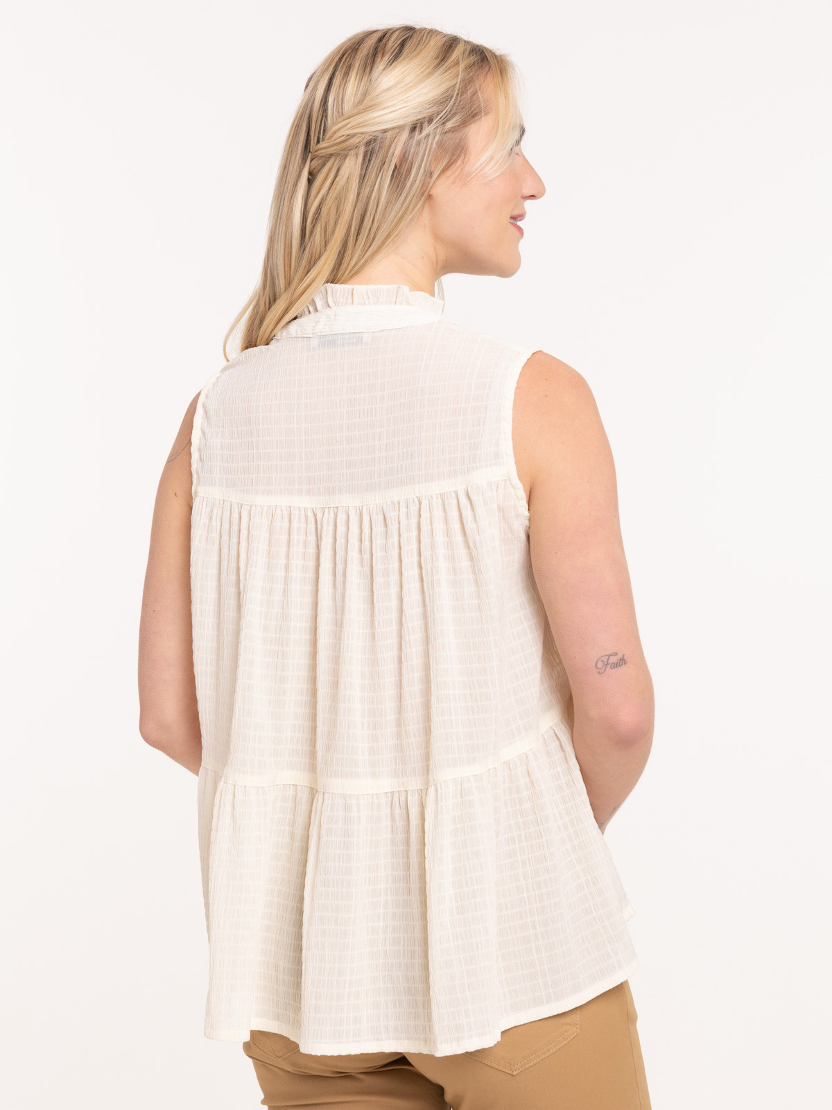 Chemise volantée sans manches femme