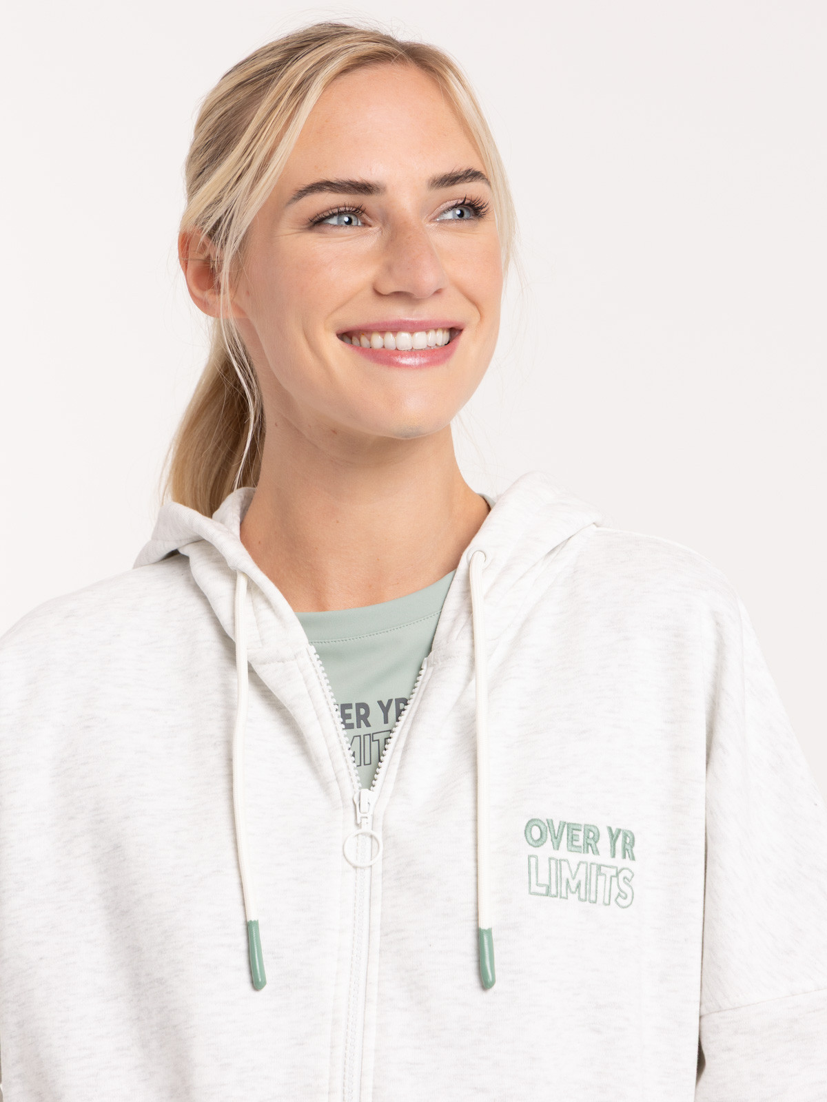 Sweat à capuche écru chiné femme Sweat à capuche écru chiné femme