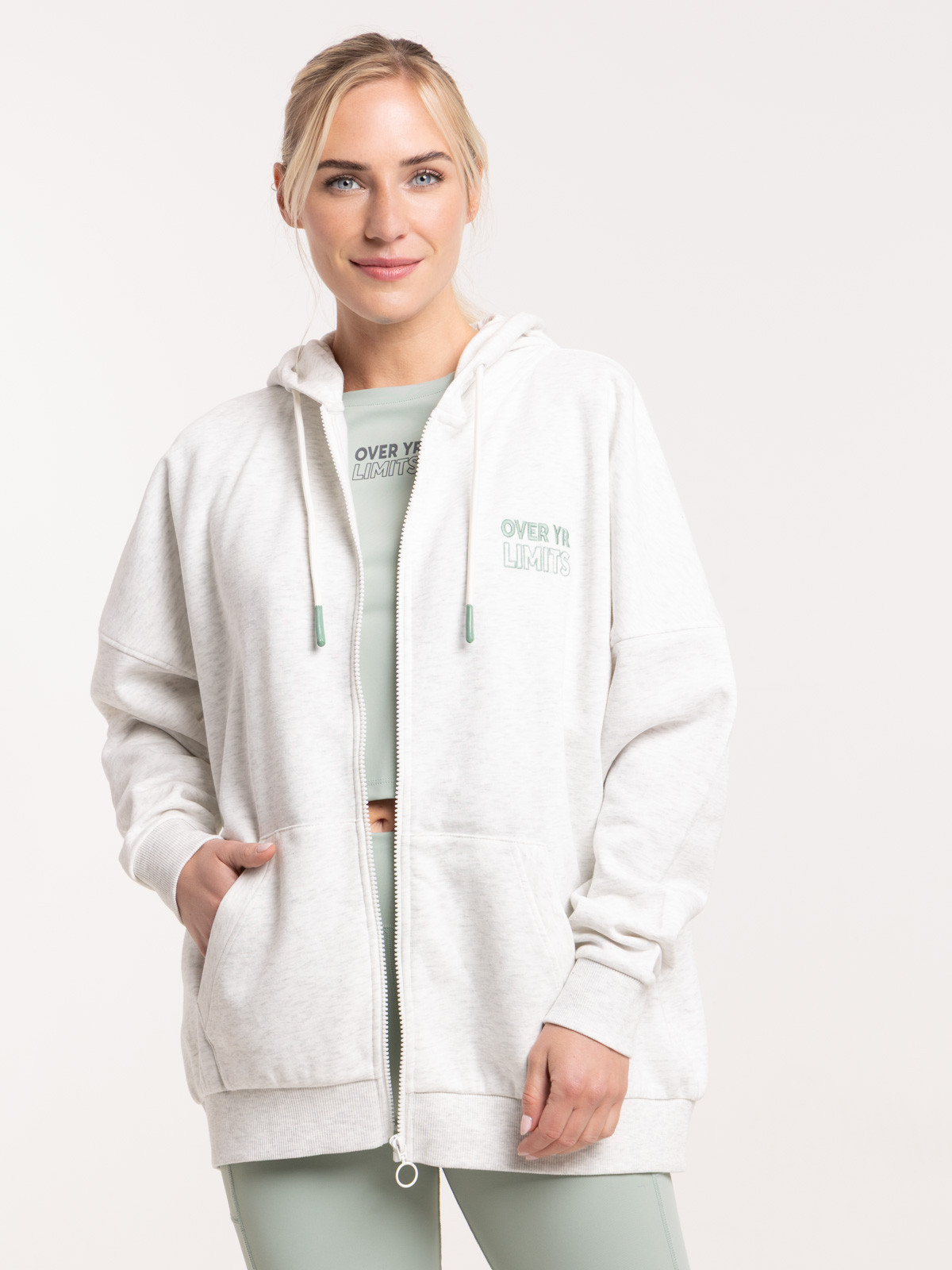 Sweat à capuche écru chiné femme