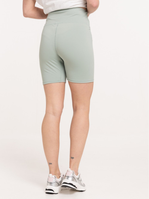 Cycliste de sport jade femme