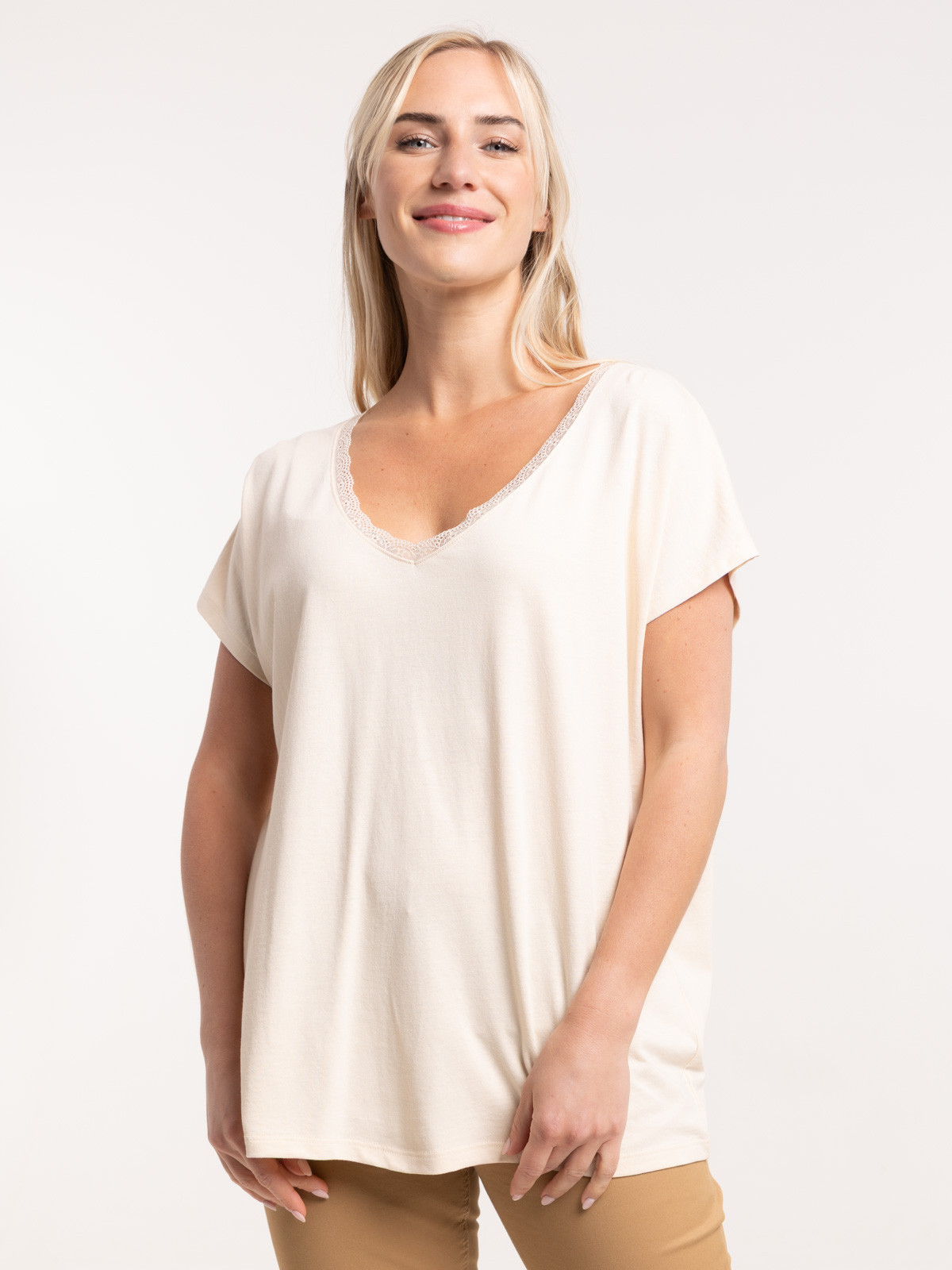 Tee-shirt linen col V dentelle femme
