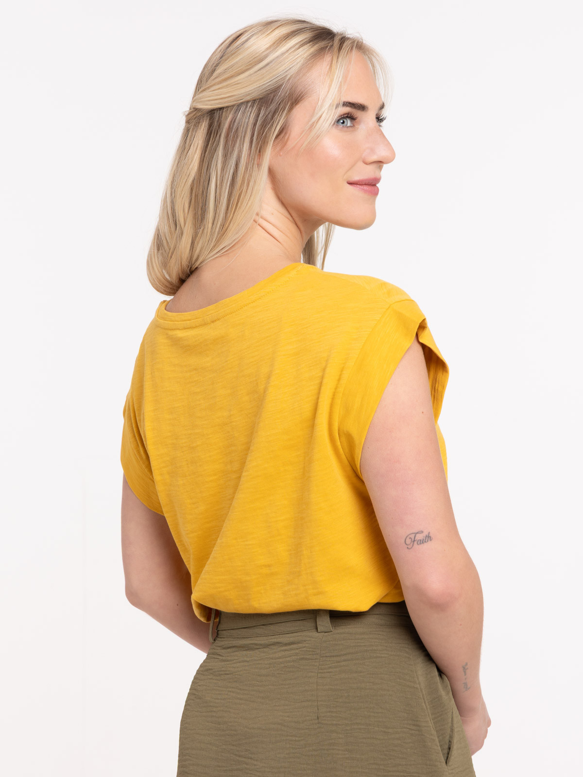 T-shirt dolce summer femme moutarde