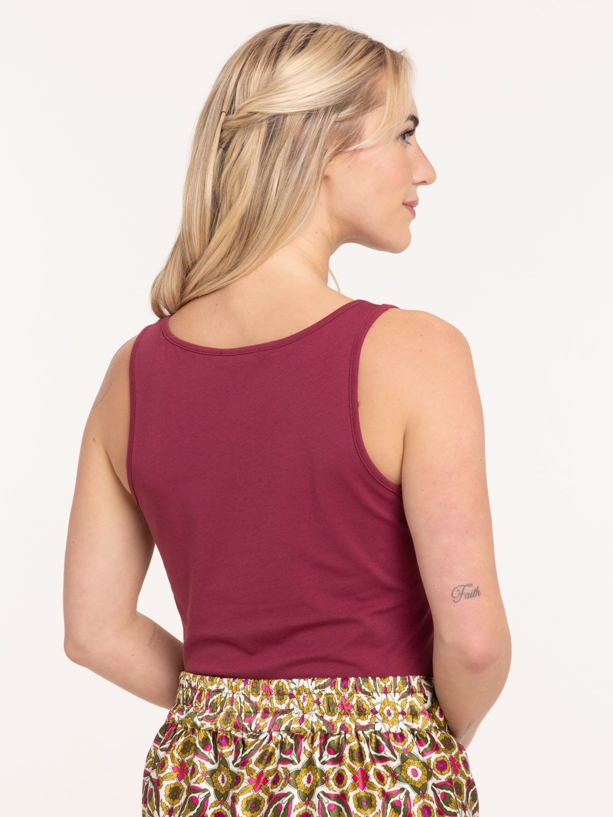 Débardeur basique lie de vin femme