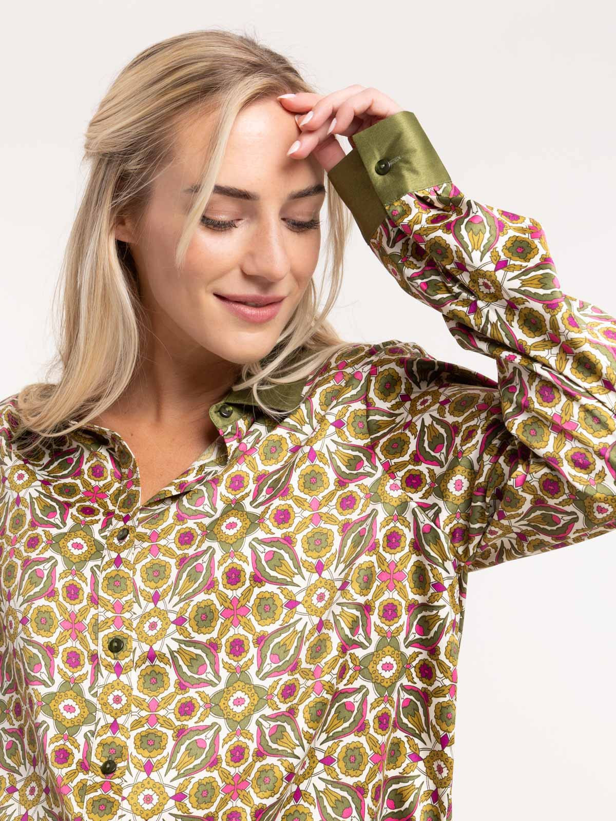 Chemise manches longues satinée femme