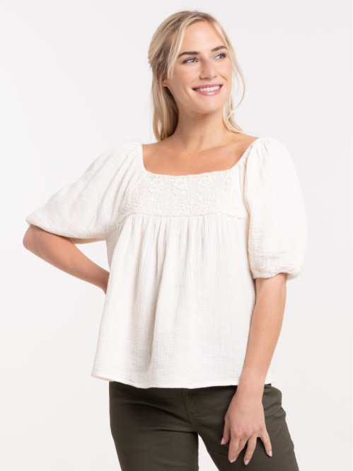 Blouse brodée blanc cassé...