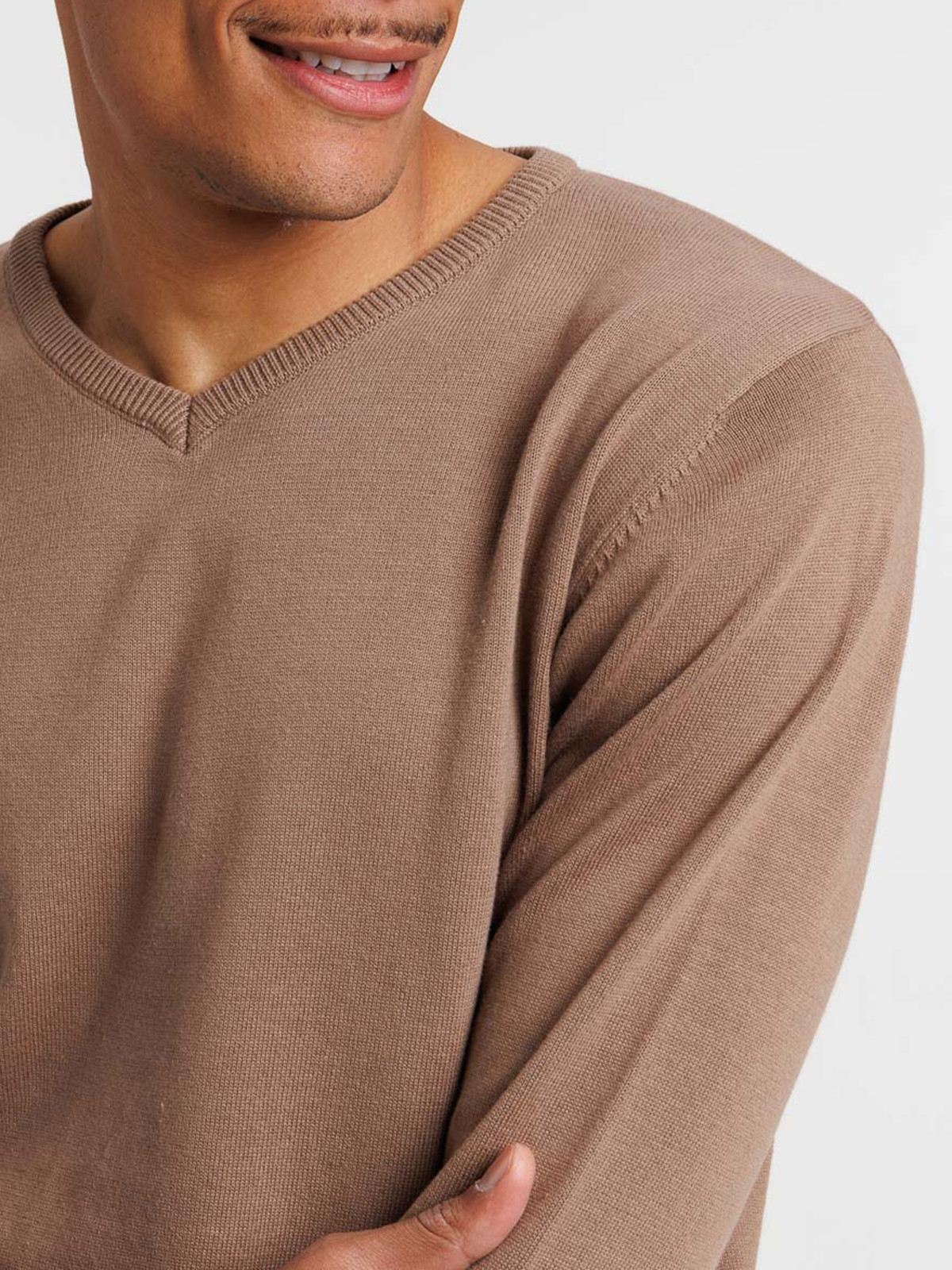 Pull col V mocca latte homme