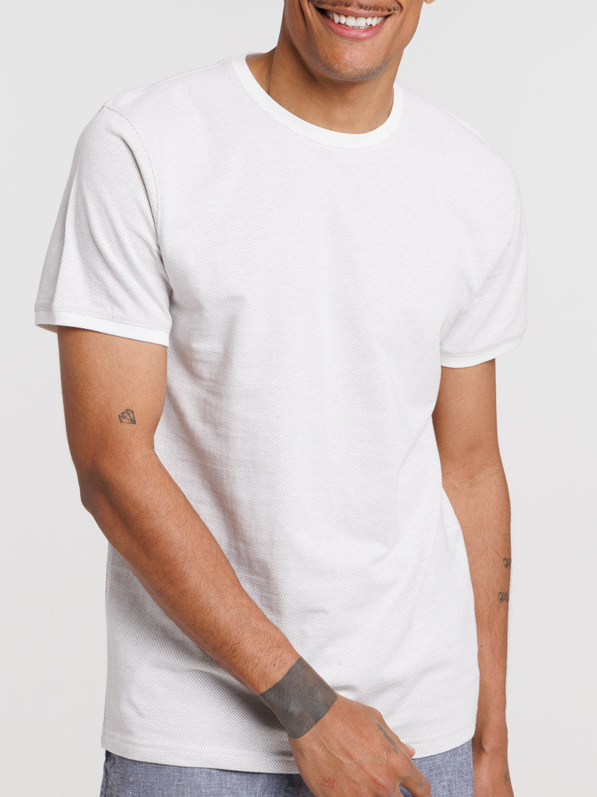 T-shirt mocca latte imprimé pois homme T-shirt mocca latte imprimé pois homme