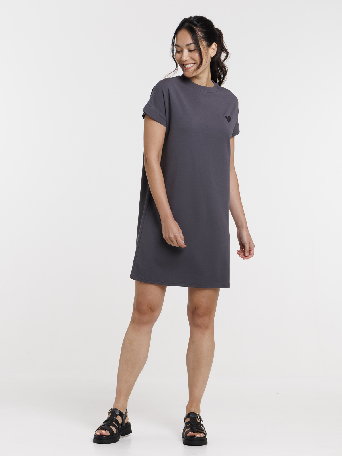 Robe courte coeur femme