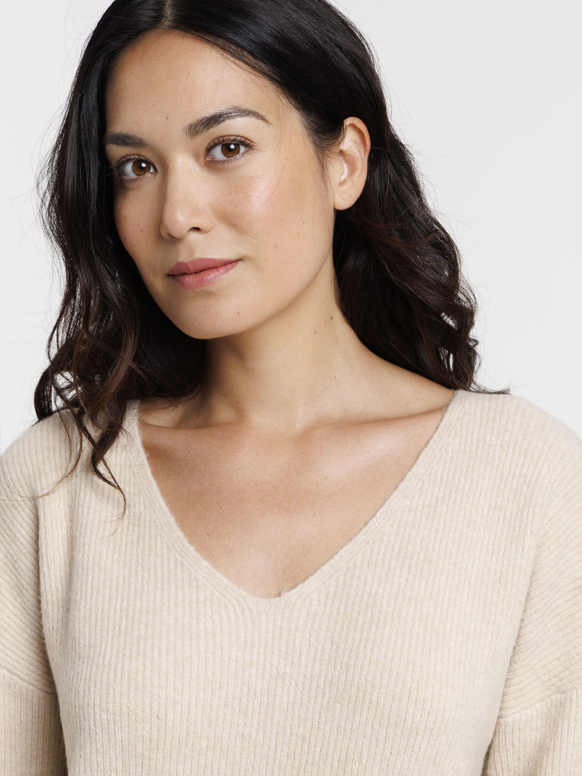 Pull col V beige grisé femme