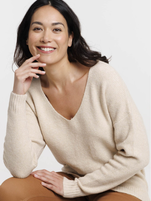 Pull col V beige grisé femme