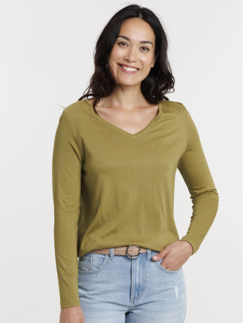 T-shirt col V manches...