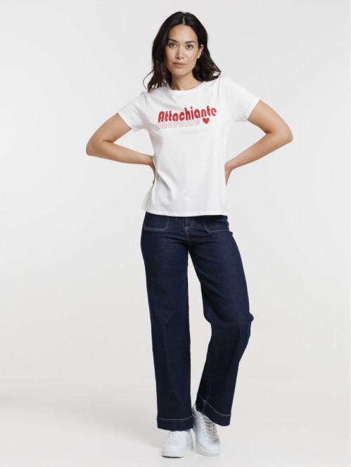 T-shirt attachiante adorable femme