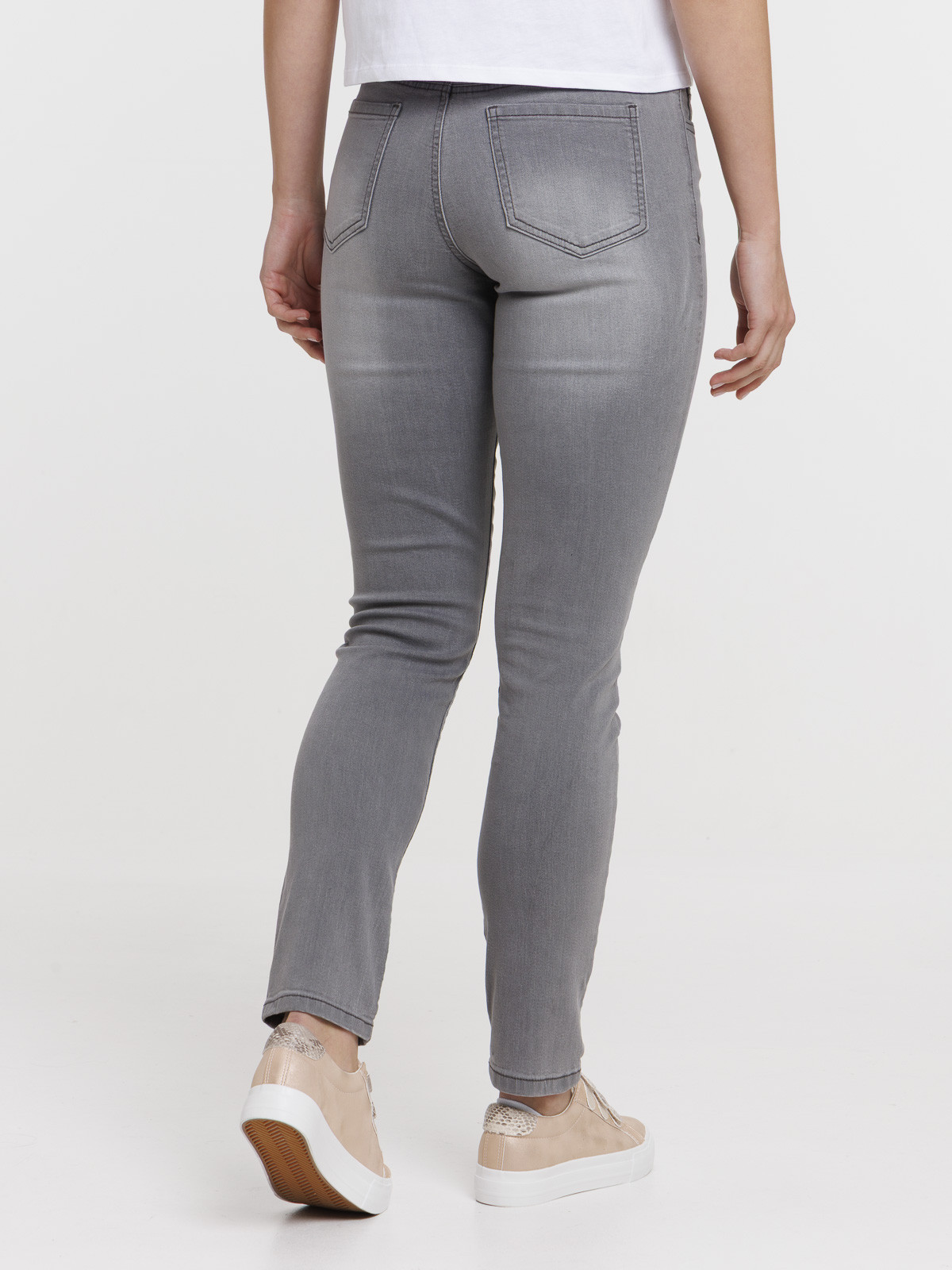 Jean slim basique gris femme