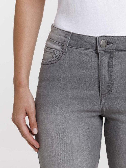 Jean slim basique gris femme