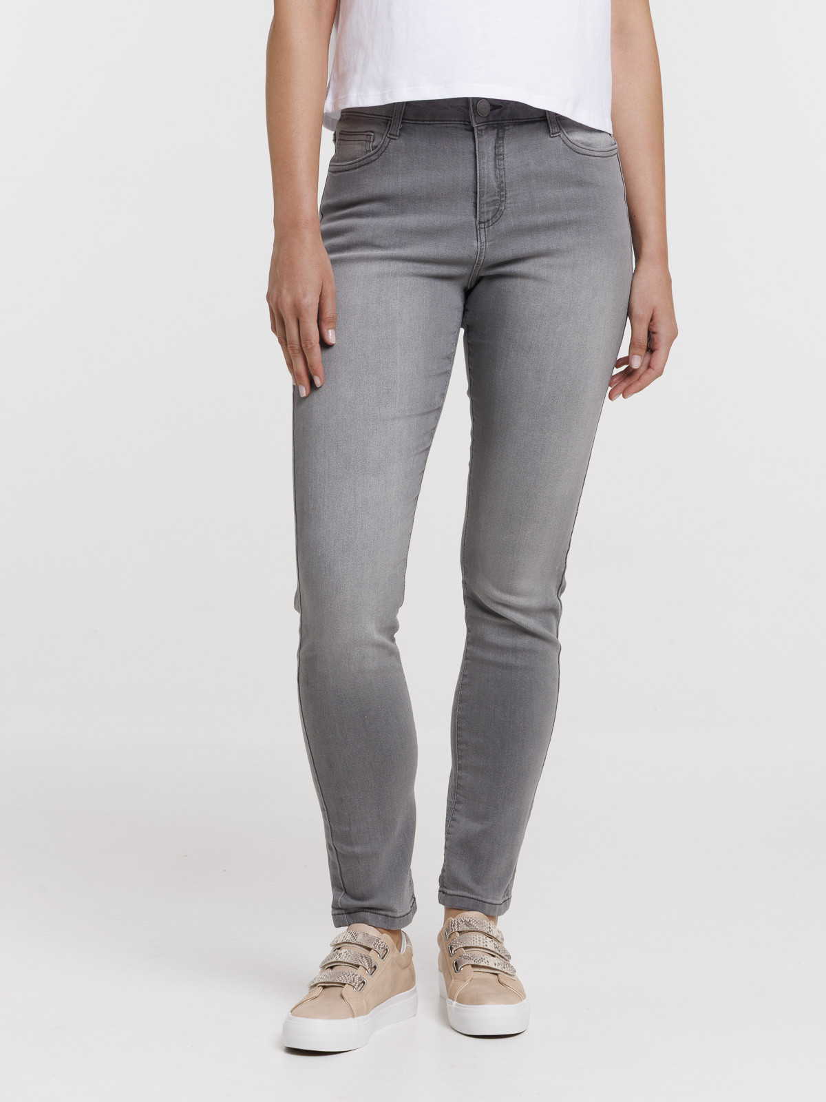 Jean slim basique gris femme