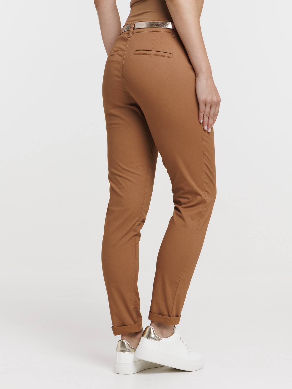 Pantalon chino camel foncé femme Pantalon chino camel foncé femme