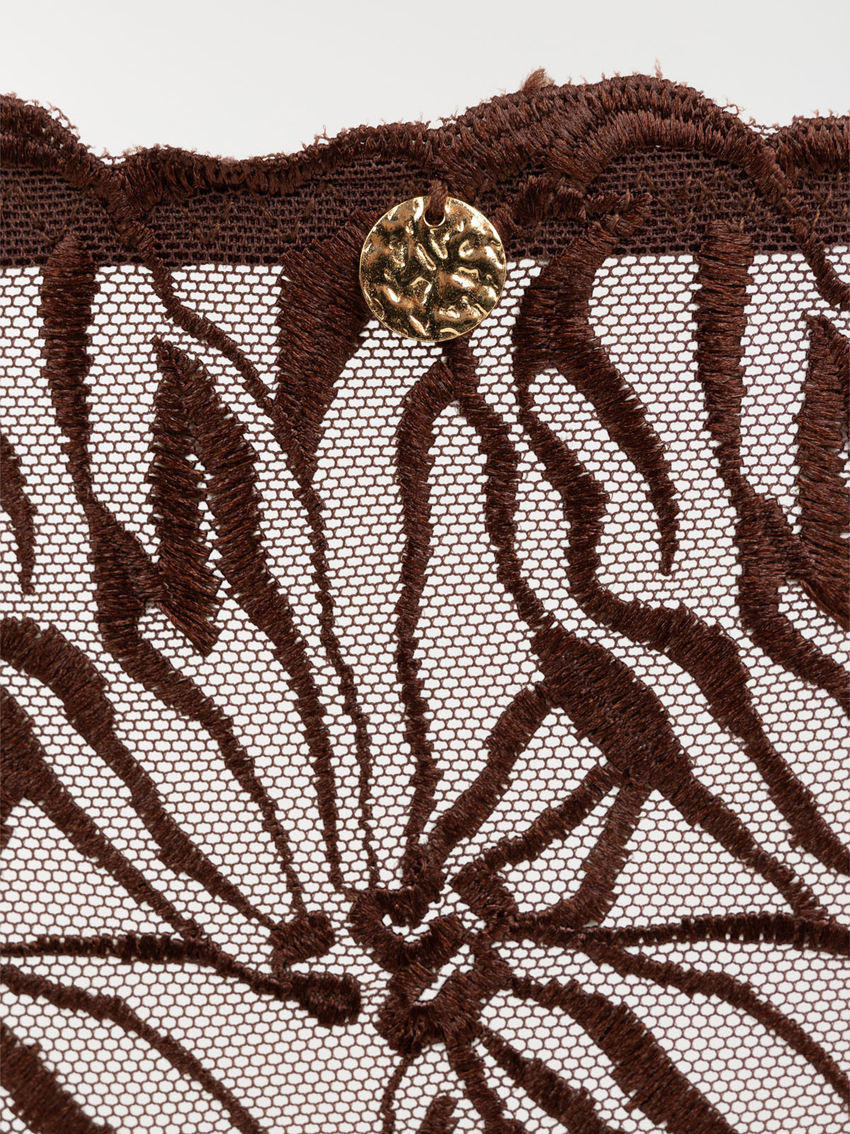 Tanga dentelle acajou femme (S-XL) Tanga dentelle acajou femme (S-XL)