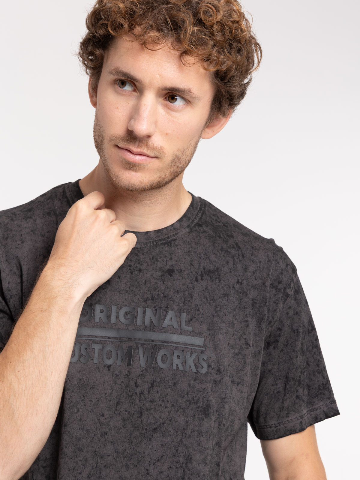 T-shirt imprimé gris homme